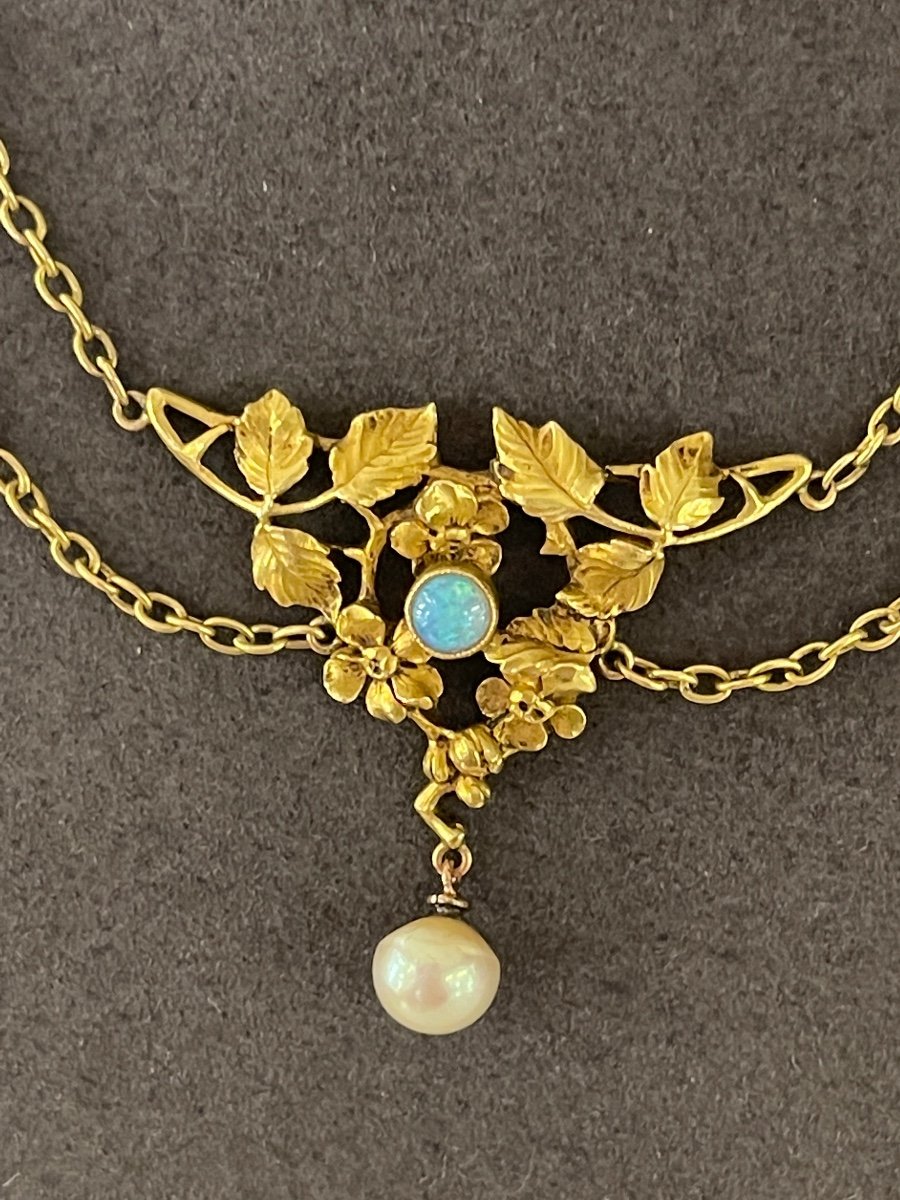 Drapery Necklace In Gold, Opals And Fine Pearls-photo-2