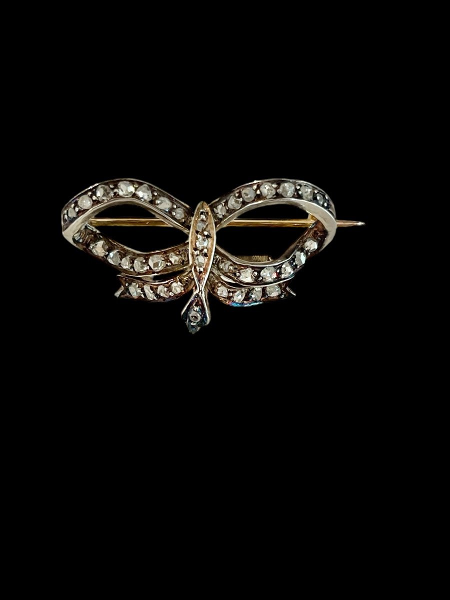 Knot Brooch In Gold, Silver And Diamonds-photo-4