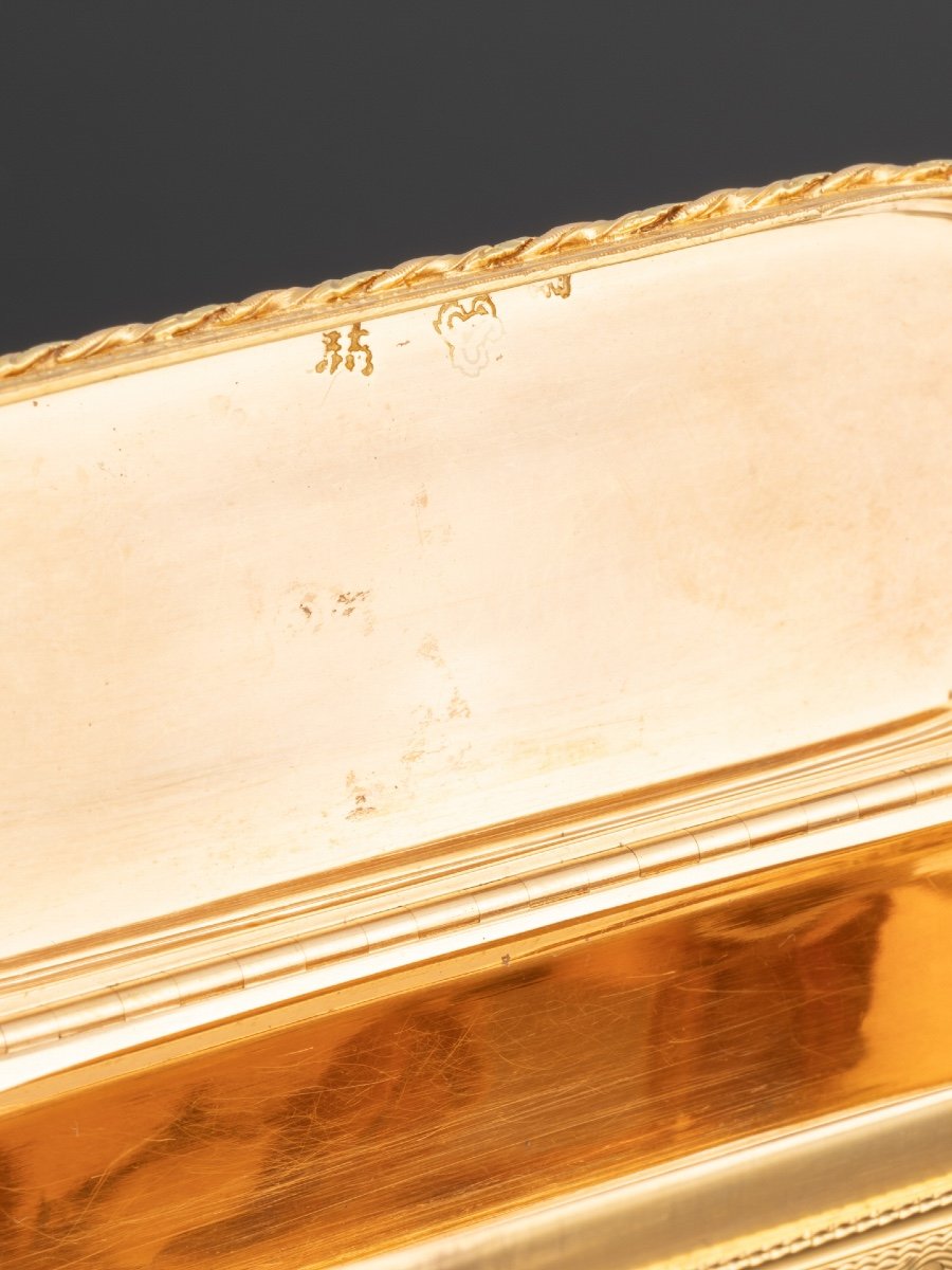 Louis XVI Gold Snuff Box-photo-7