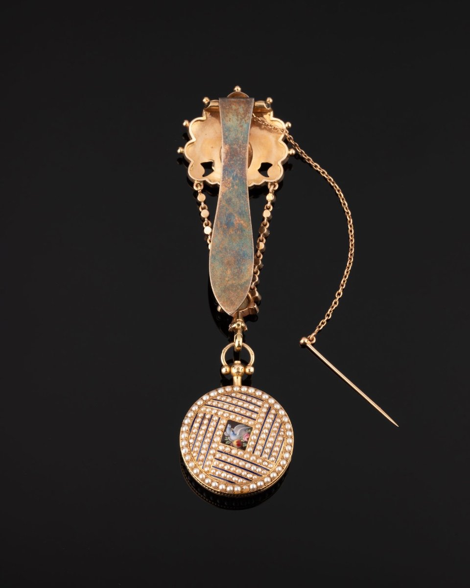 Linzeler: Chatelaine In Gold, Enamel And Fine Pearls-photo-3