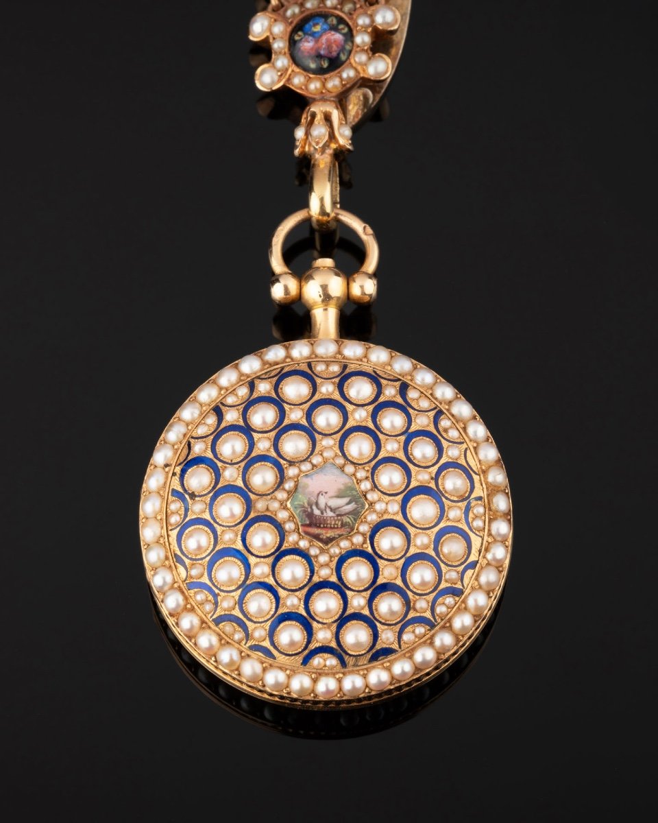 Linzeler: Chatelaine In Gold, Enamel And Fine Pearls-photo-1