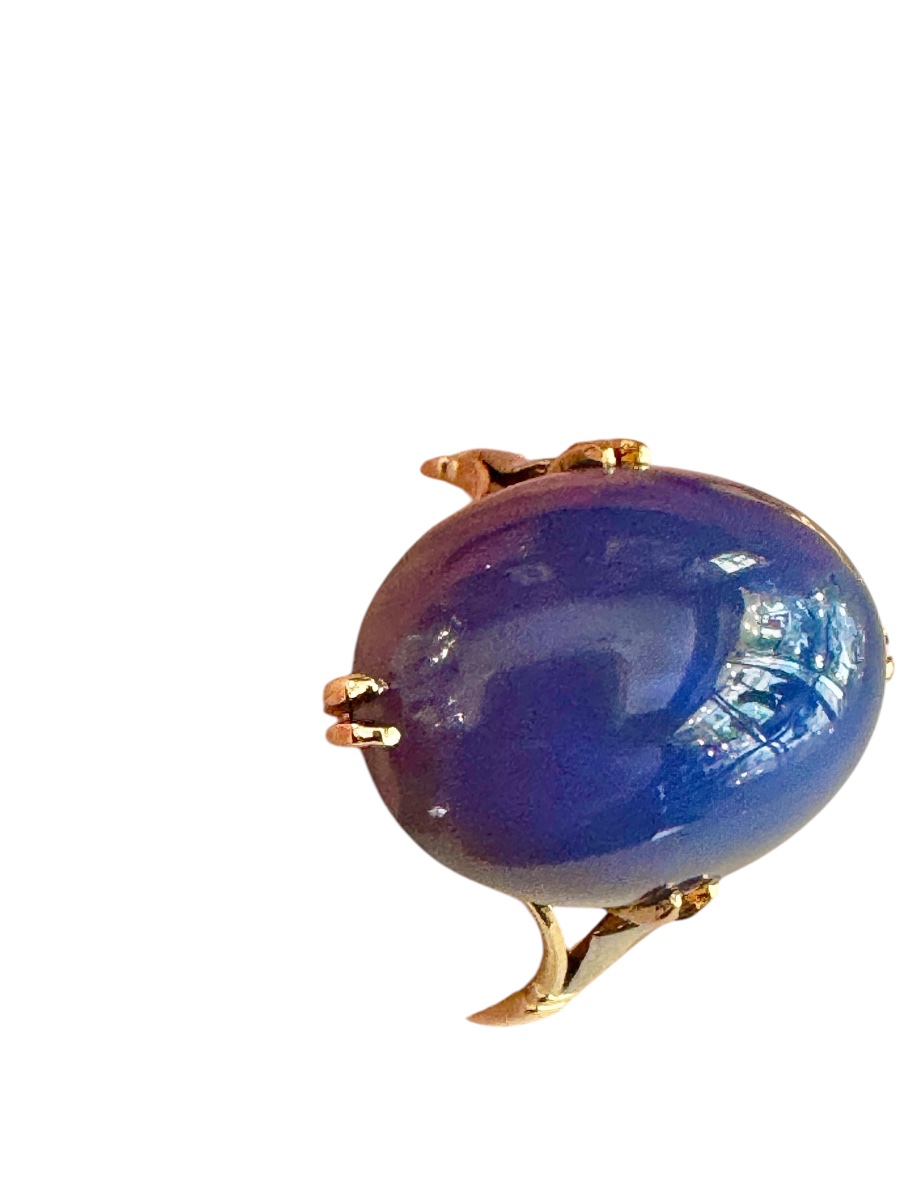 Gold Ring Decorated With A Chalcedony Cabochon-photo-4