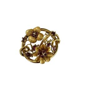 Gold And Garnet Brooch From The Napoleon III Period