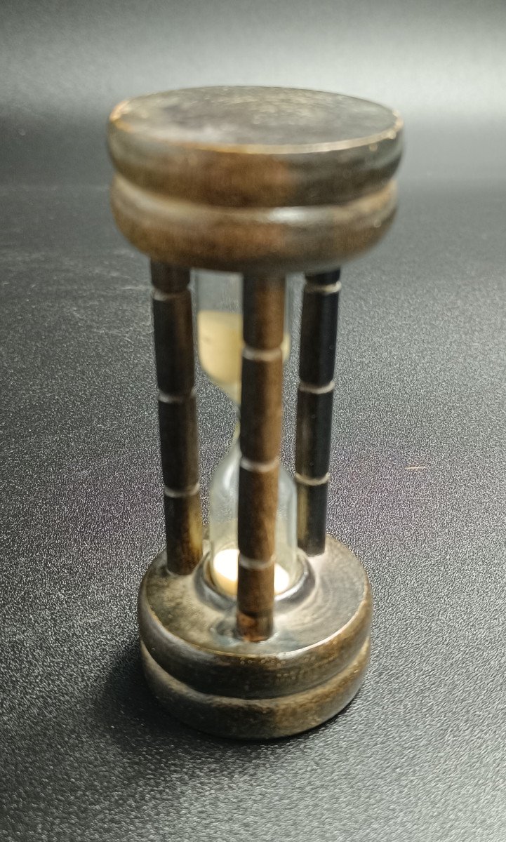 19th Century Hourglass