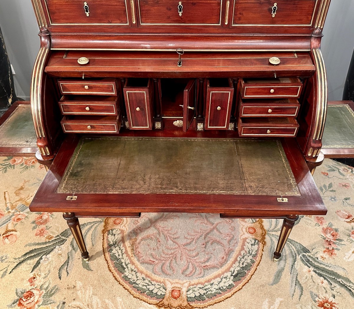 Bureau A Cylindre En Acajou d'Epoque Louis XVI Vers 1770-photo-1