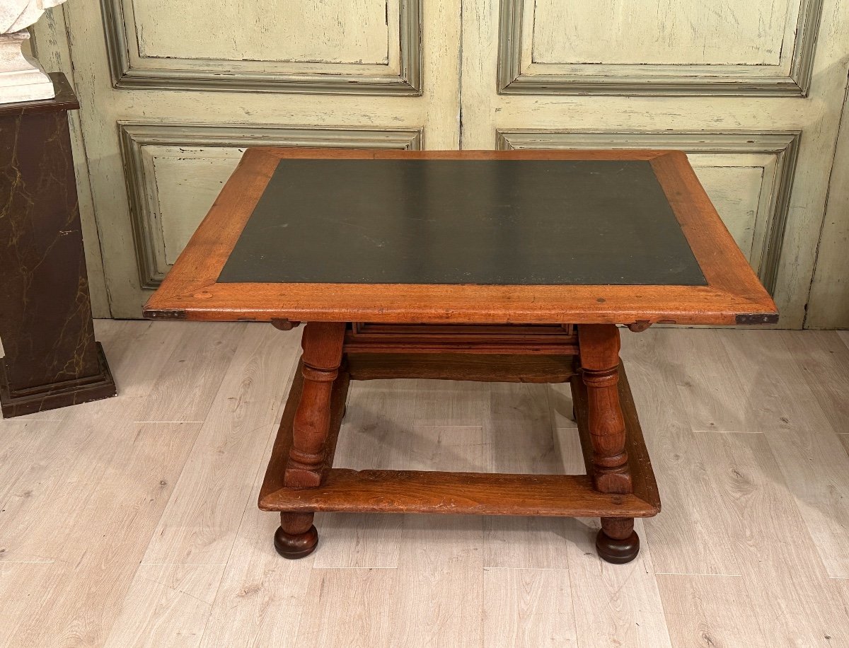 Table De Changeur En Noyer d'Epoque XVIIeme Siecle-photo-4