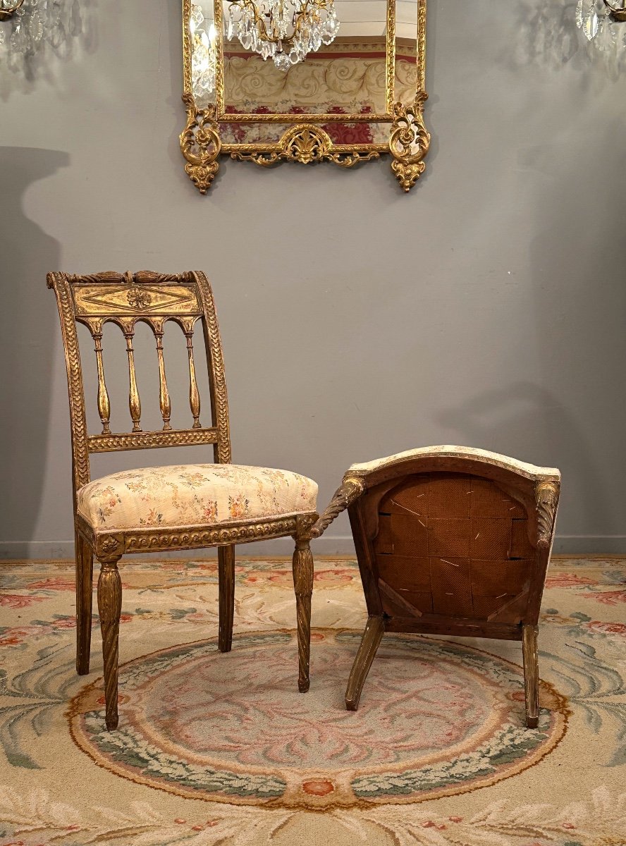 Paire De Chaises En Bois Doré d'Epoque Louis XVI Vers 1780-photo-4