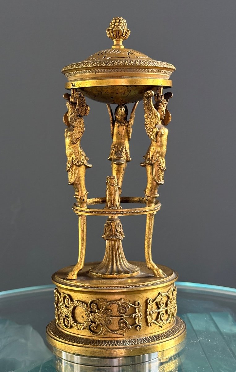 Perfume Brule In Gilt Bronze From The 19th Century Empire Period-photo-2