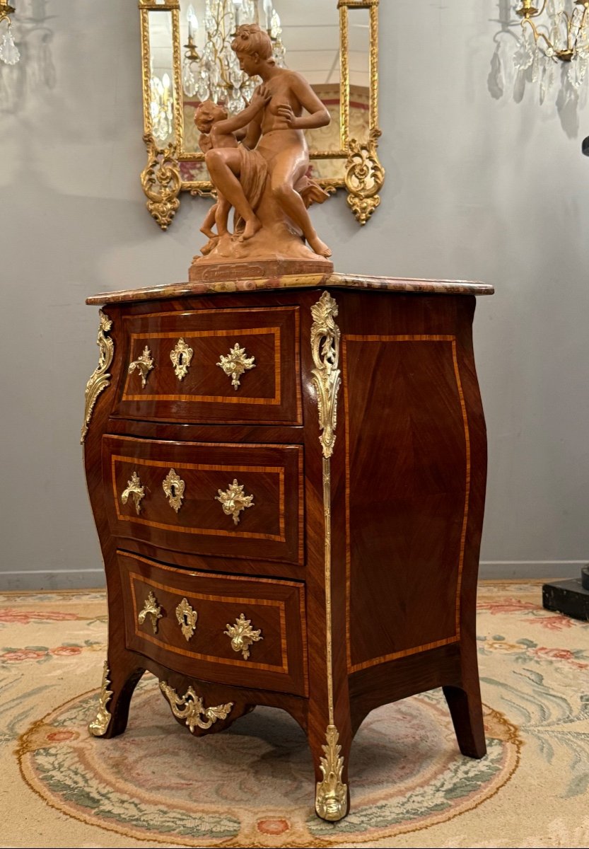 Louis XV Period Curved Marquetry Chest Of Drawers Circa 1750-photo-1