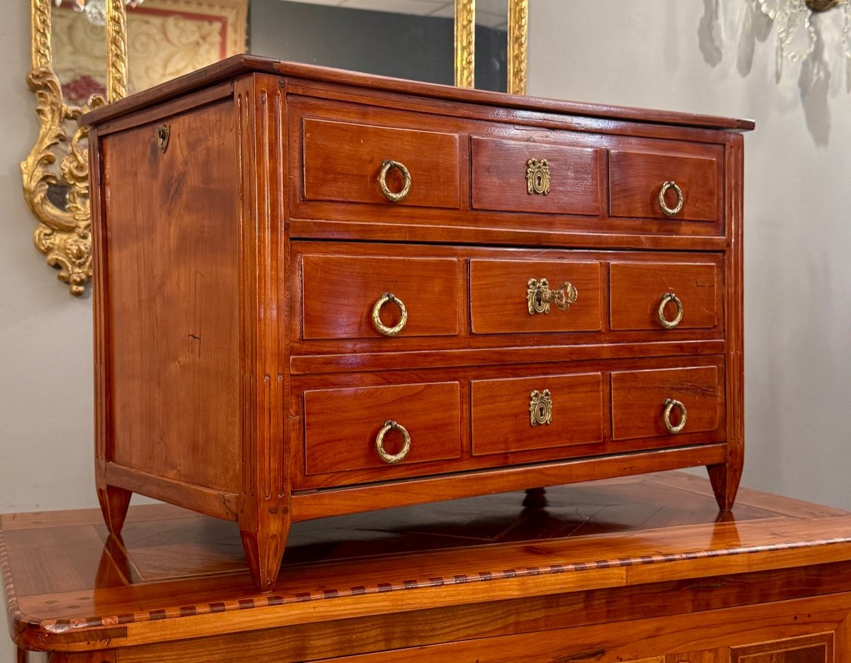 Small Chest Of Drawers Known As Master's Chest In Mahogany From The Louis XVI Period, Circa 1780-photo-2