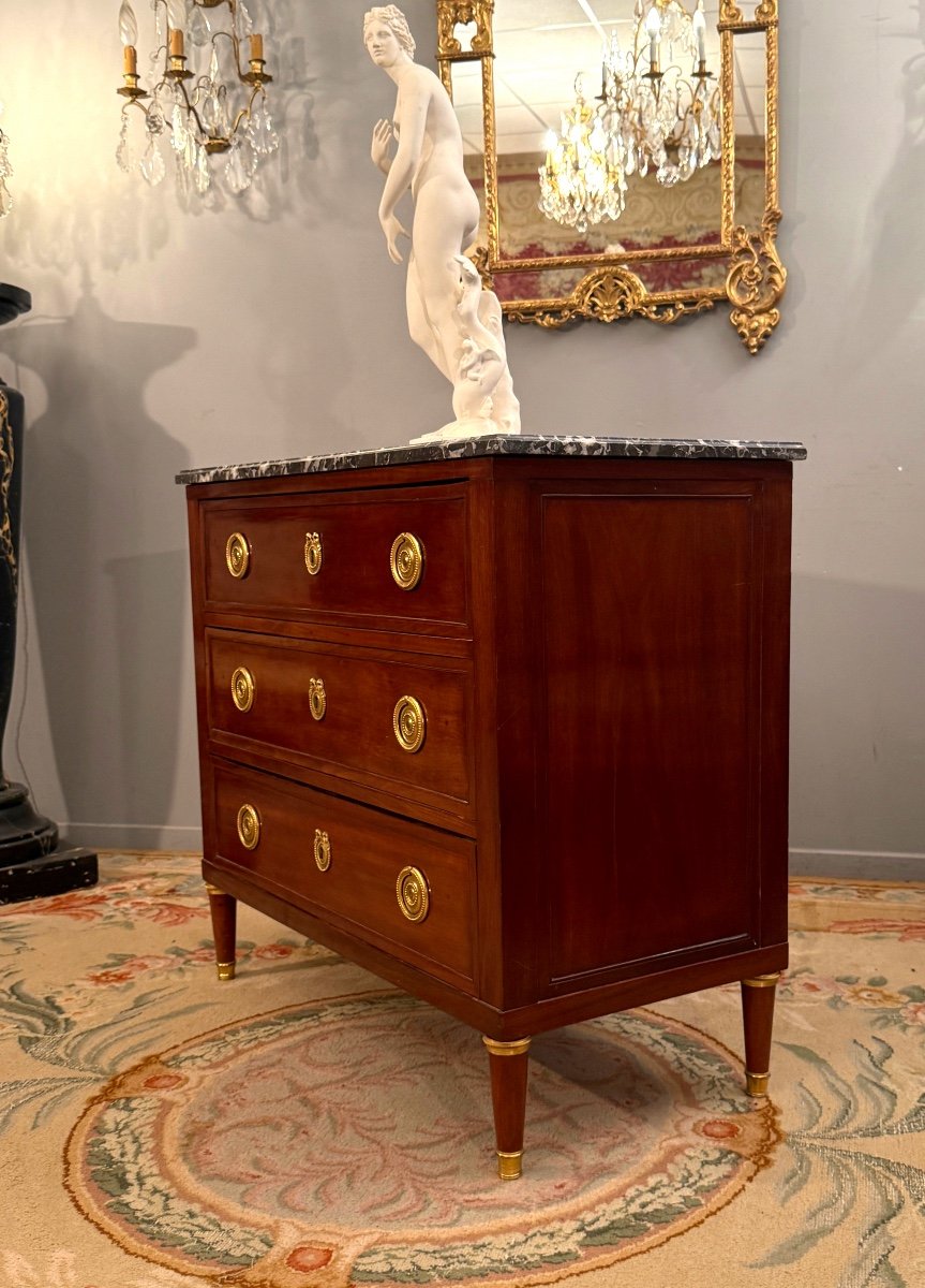 Louis XVI Period Mahogany Chest Of Drawers Circa 1780-photo-4