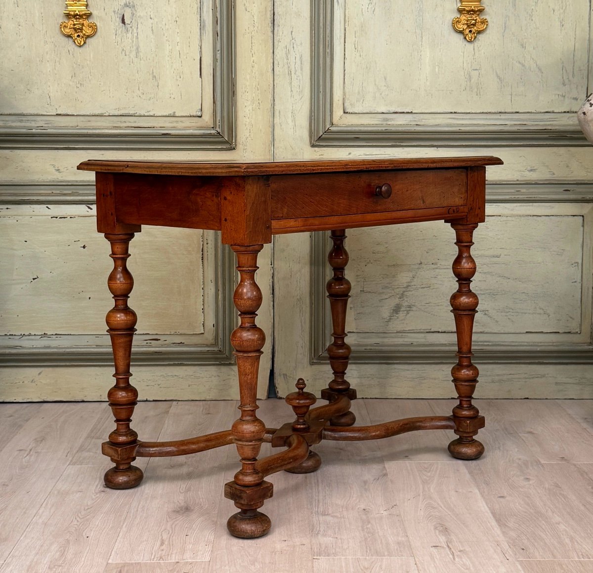 Louis XIV Period 17th Century Walnut Writing Table-photo-2