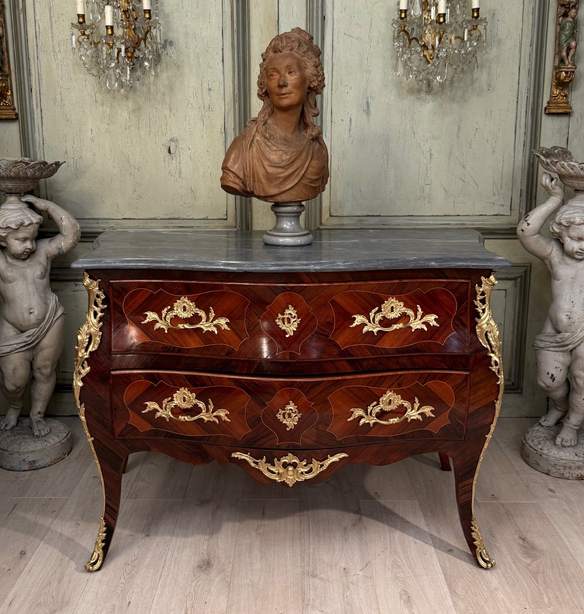 Commode Sauteuse En Marqueterie d'Epoque Louis XV Vers 1750-photo-2