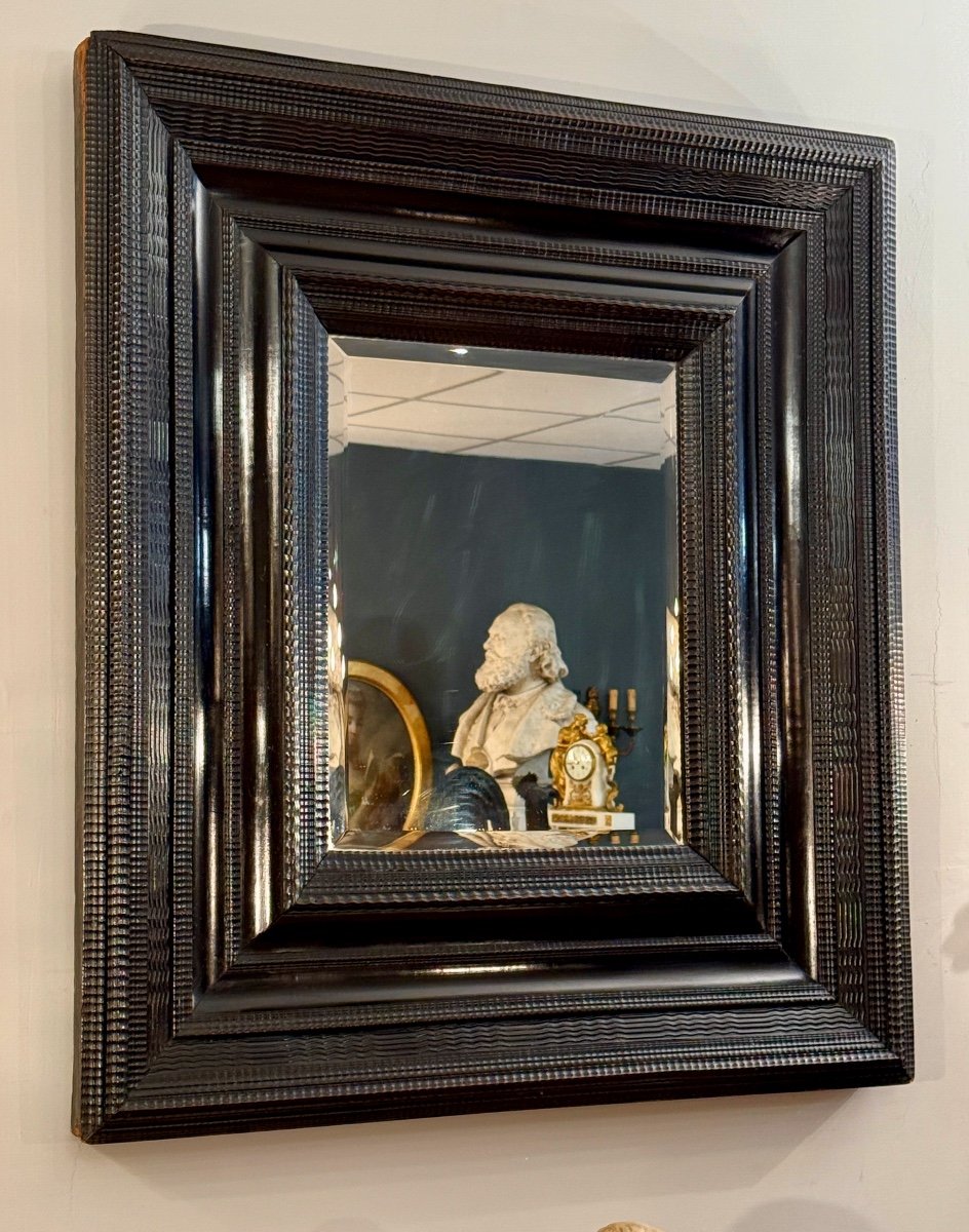 Important 17th Century Guilloché Mirror, Italy.-photo-1