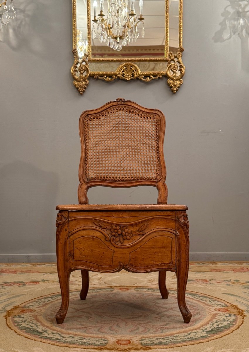 Chaise De Commodité d'Epoque Louis XV, Vers 1760.