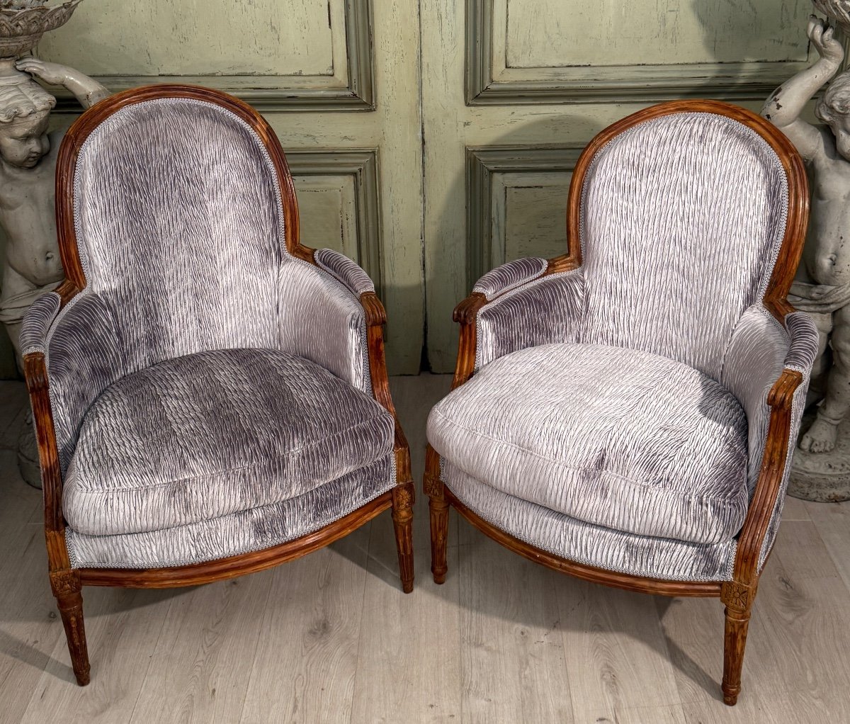 Set Of Two Louis XVI Shepherdesses, Circa 1780-photo-2