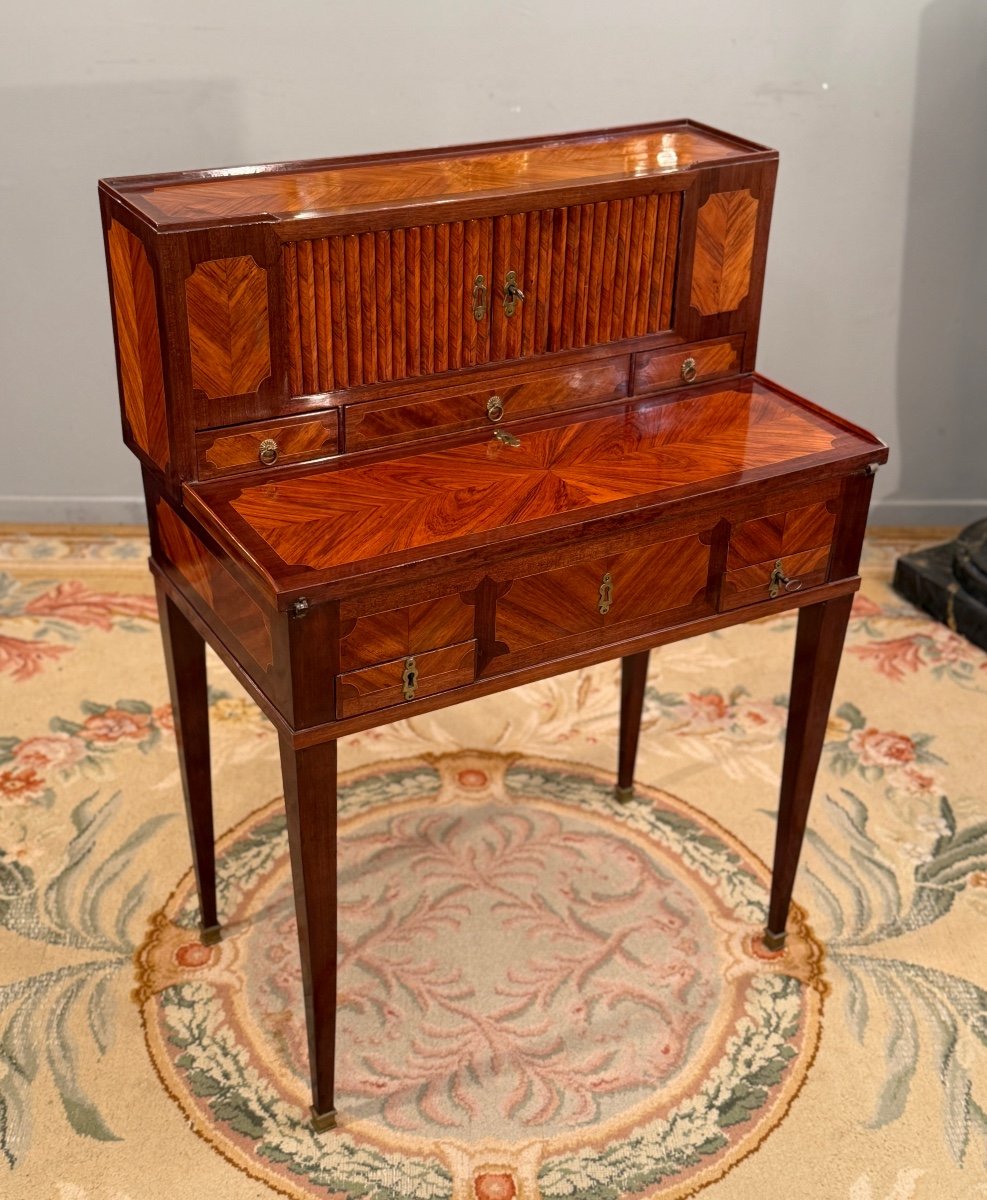 Small Louis XVI Marquetry Desk For Lady Bonheur Du Jour, Circa 1780