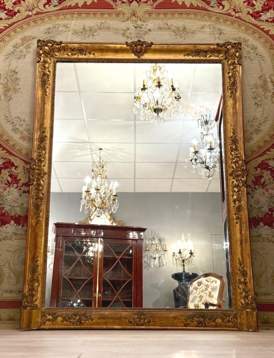 Grand Miroir En Bois Doré d'Epoque Restauration,  Vers 1820