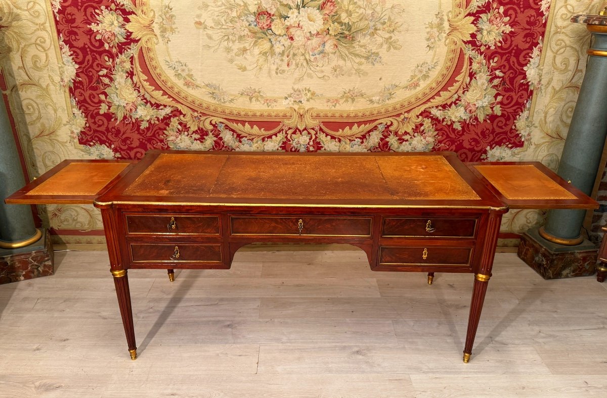 Important Louis XVI Period Mahogany Bureau Plat, Circa 1780-photo-3