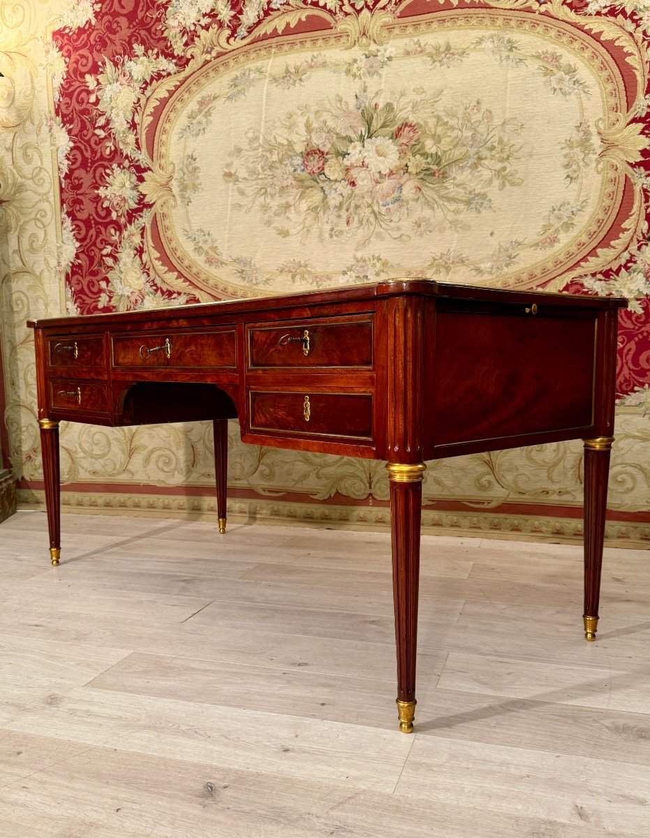 Important Louis XVI Period Mahogany Bureau Plat, Circa 1780-photo-4