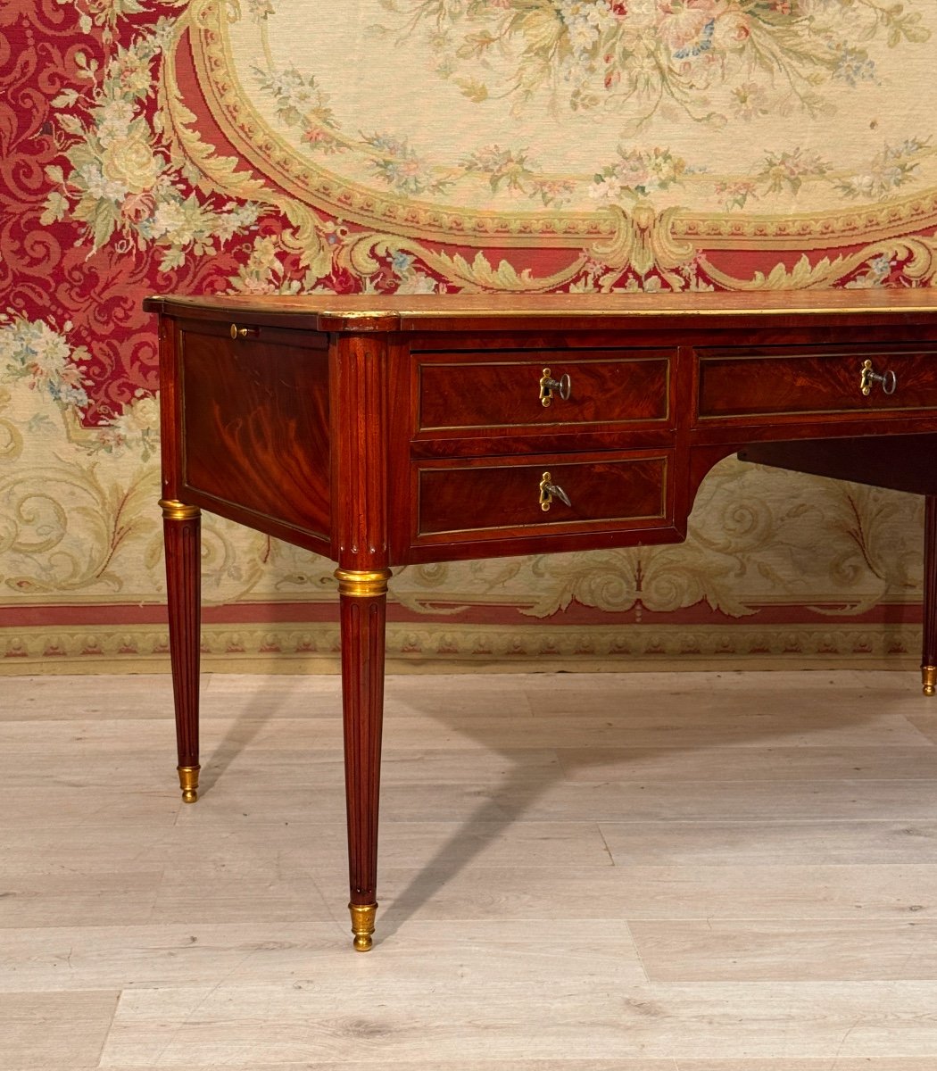 Important Louis XVI Period Mahogany Bureau Plat, Circa 1780-photo-4