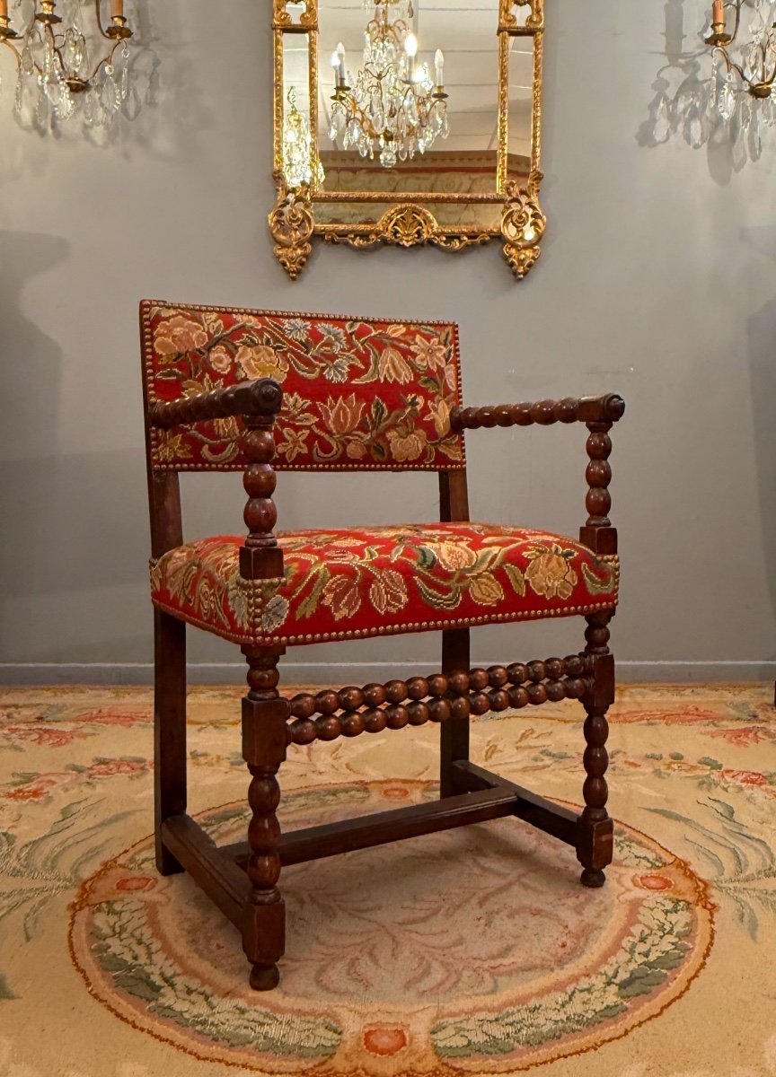 Louis XIV 17th Century Walnut Armchair-photo-2