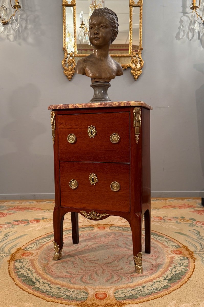 Petite Commode d'Entre Deux d'Epoque Transition Vers 1760