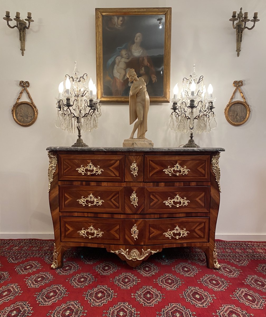 Curved Commode In Marquetry Louis XV Period Around 1730