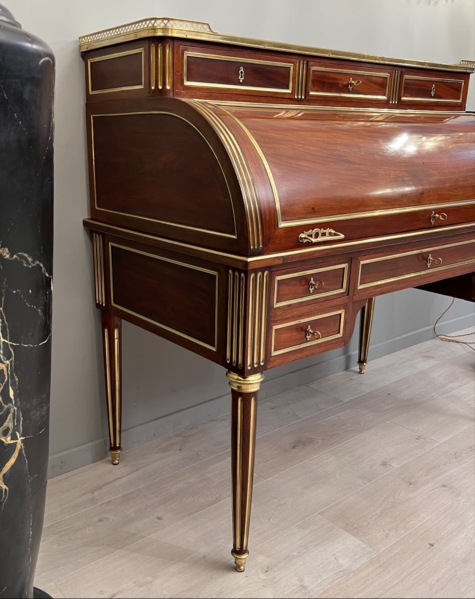 Important Bureau Cylindre En Acajou De Style Louis XVI Vers 1860-photo-1