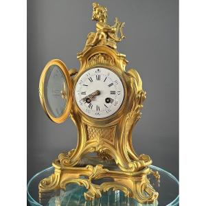 Pendule En Bronze Doré De Style Louis XV Epoque XIXème