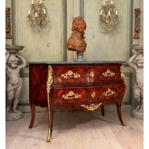 Commode Sauteuse En Marqueterie d'Epoque Louis XV Vers 1750