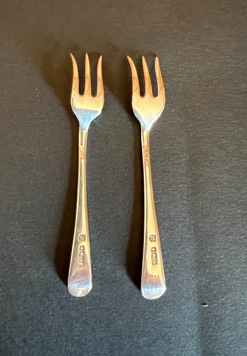 2 Small Silver Condiment Forks With English Hallmarks 1866 In Their Original Box.-photo-3