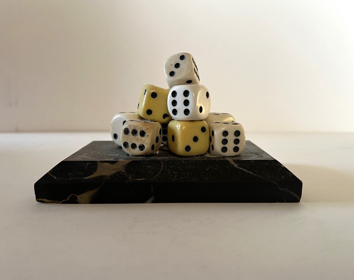 "player" Paperweight Made Up Of A Black Marble Base And Several Dice.-photo-1