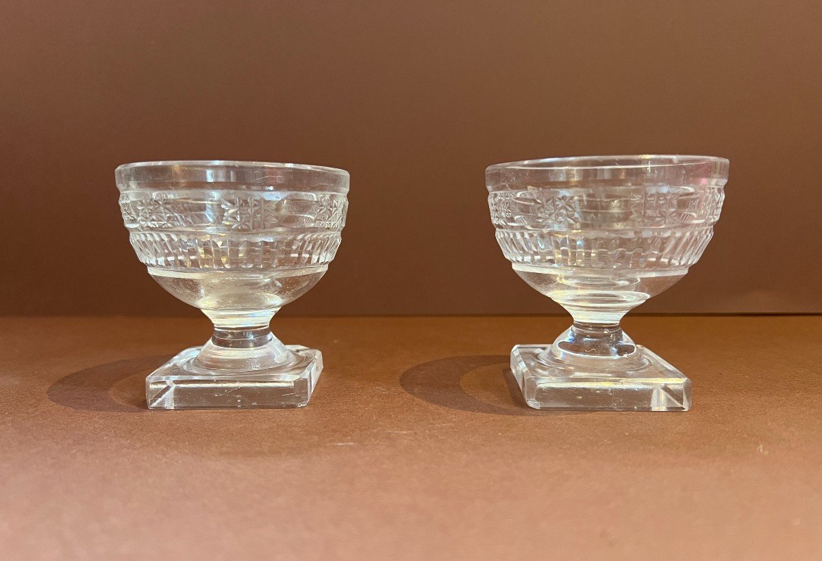 Pair Of 18th Century Irish Georgian Cut Glass Salt And Pepper Shakers In The Waterford Style