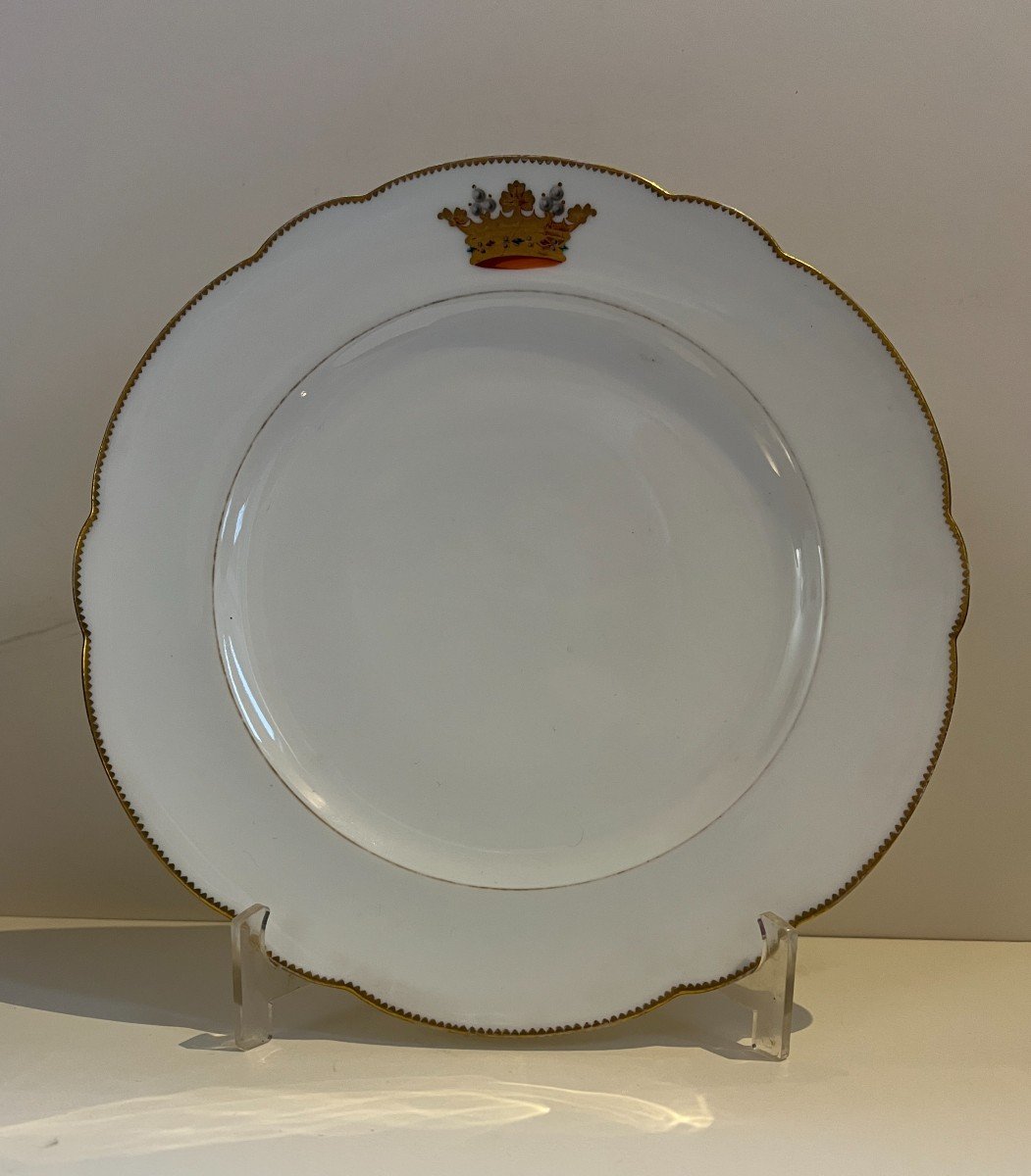 Assiette en porcelaine de Paris -19 Iéme Siécle - avec Couronne de Marquis - Manufacture Boyer 