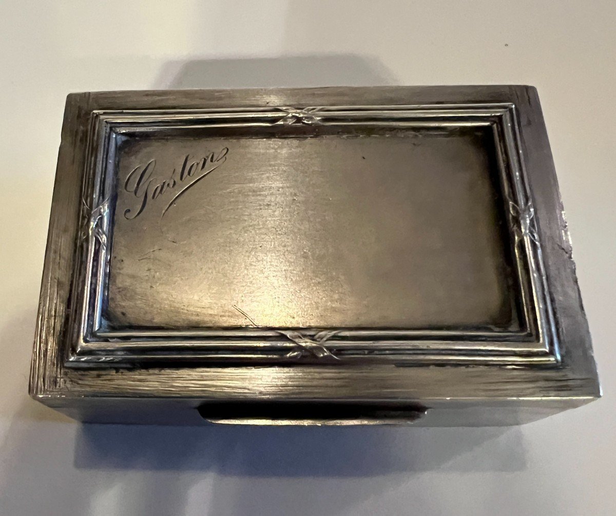 Silver Stamp Box Lid With Crossed Ribbon Frieze And The Name Gaston Is Engraved.-photo-6