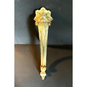 3 Pairs Of Marble Shelf Supports (sans Doute) In Gilded Bronze. XIX