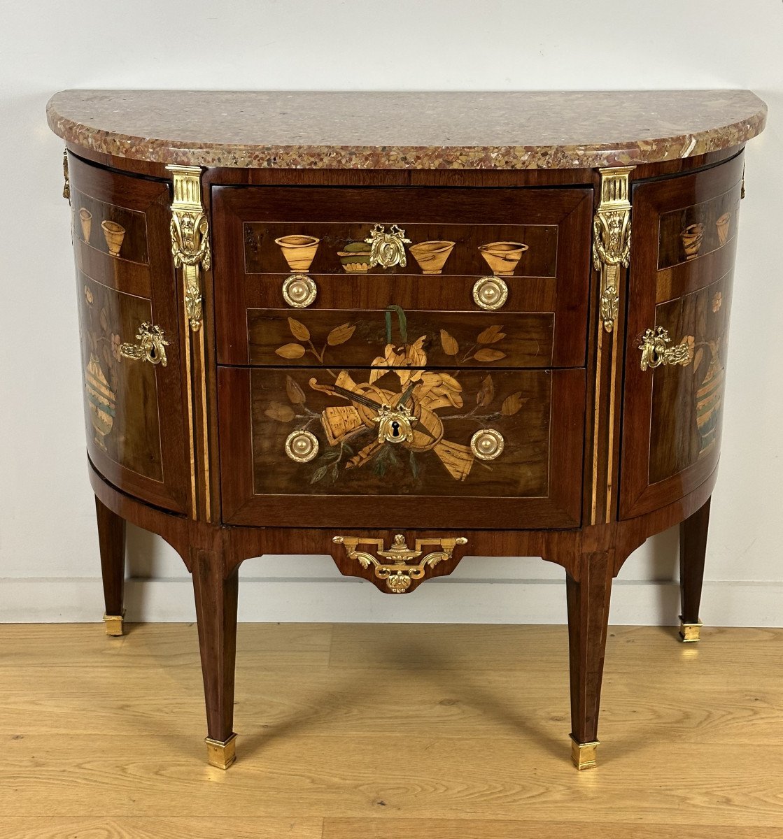 Commode Demi-lune D’époque Louis XVI Estampillée De Fidelys Schey. -photo-2