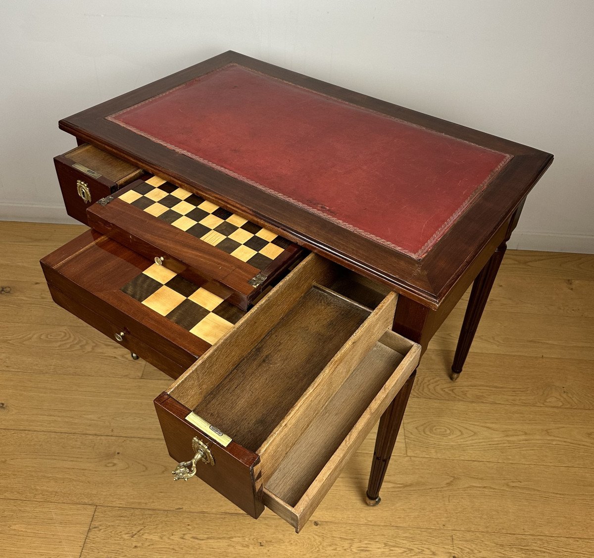 A Louis XVI  Small Desk-game Of Boudoir With Evolution 18th Century Circa 1780-photo-4