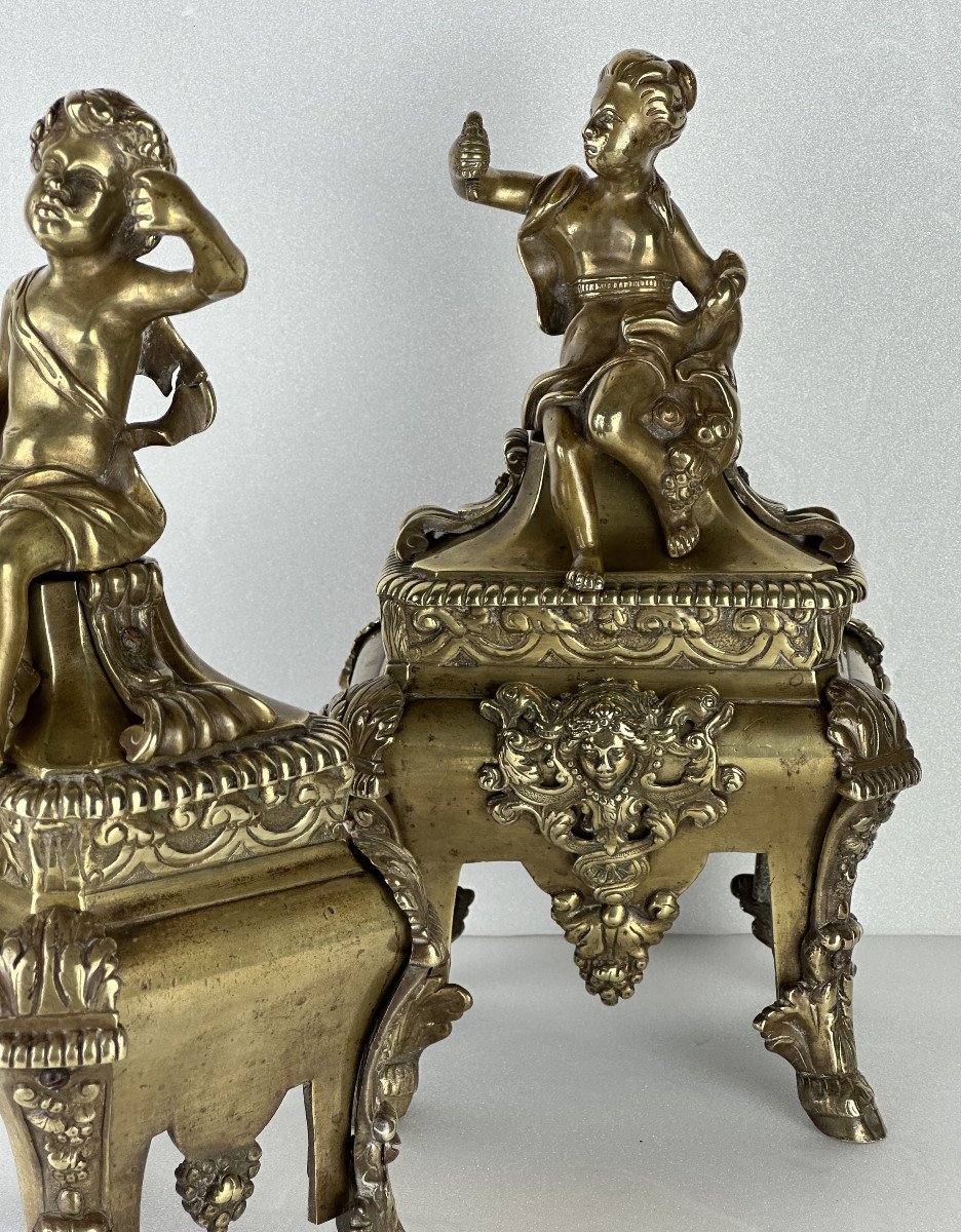 Paire de chenets en bronze doré d’époque Louis XIV, fin XVIIe début XVIIIe.-photo-2