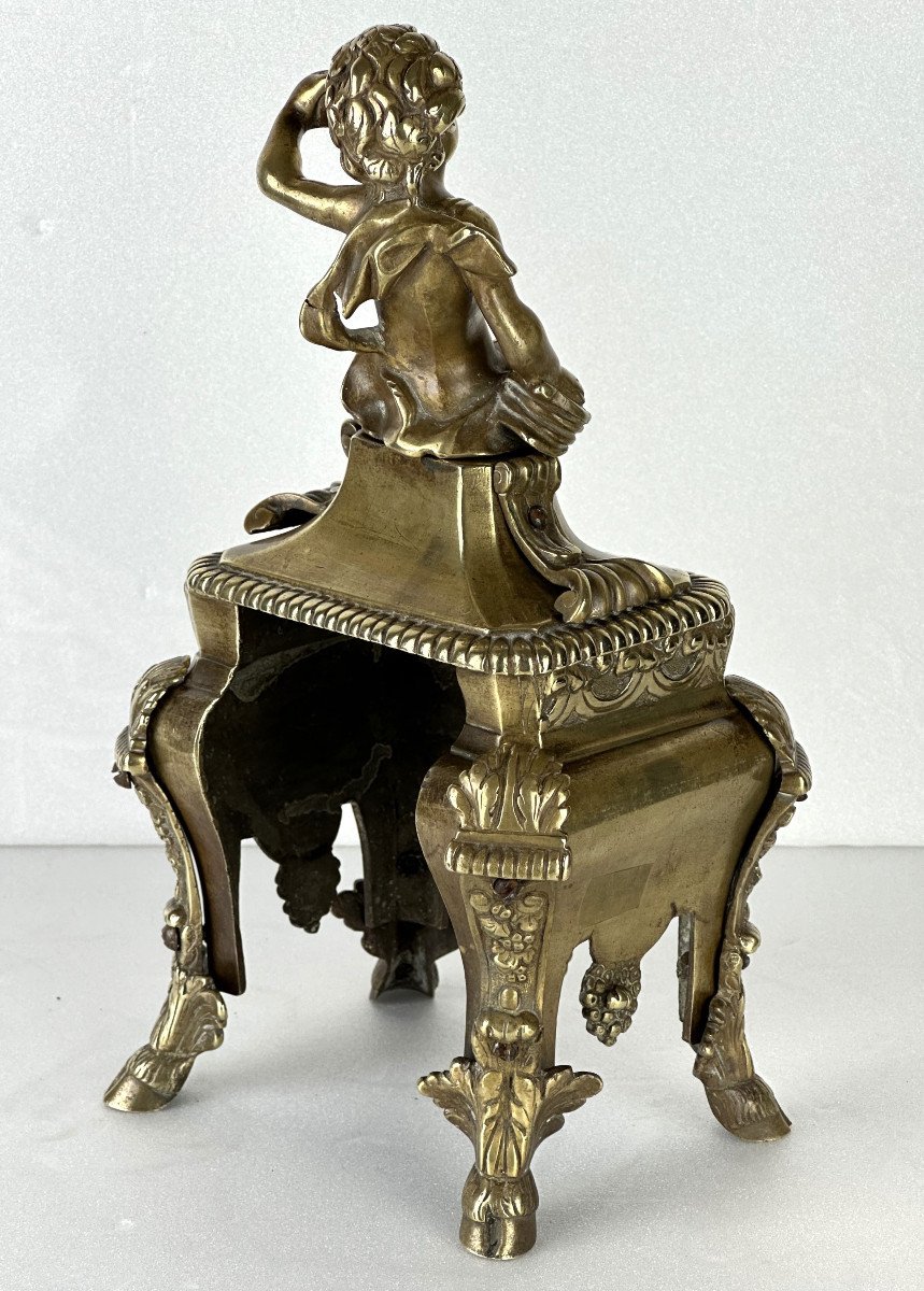 Paire de chenets en bronze doré d’époque Louis XIV, fin XVIIe début XVIIIe.-photo-3