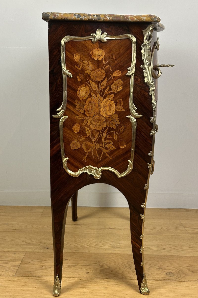 Delorme -Petite Commode Louis XV Estampillée Delorme Vers 1765-photo-1