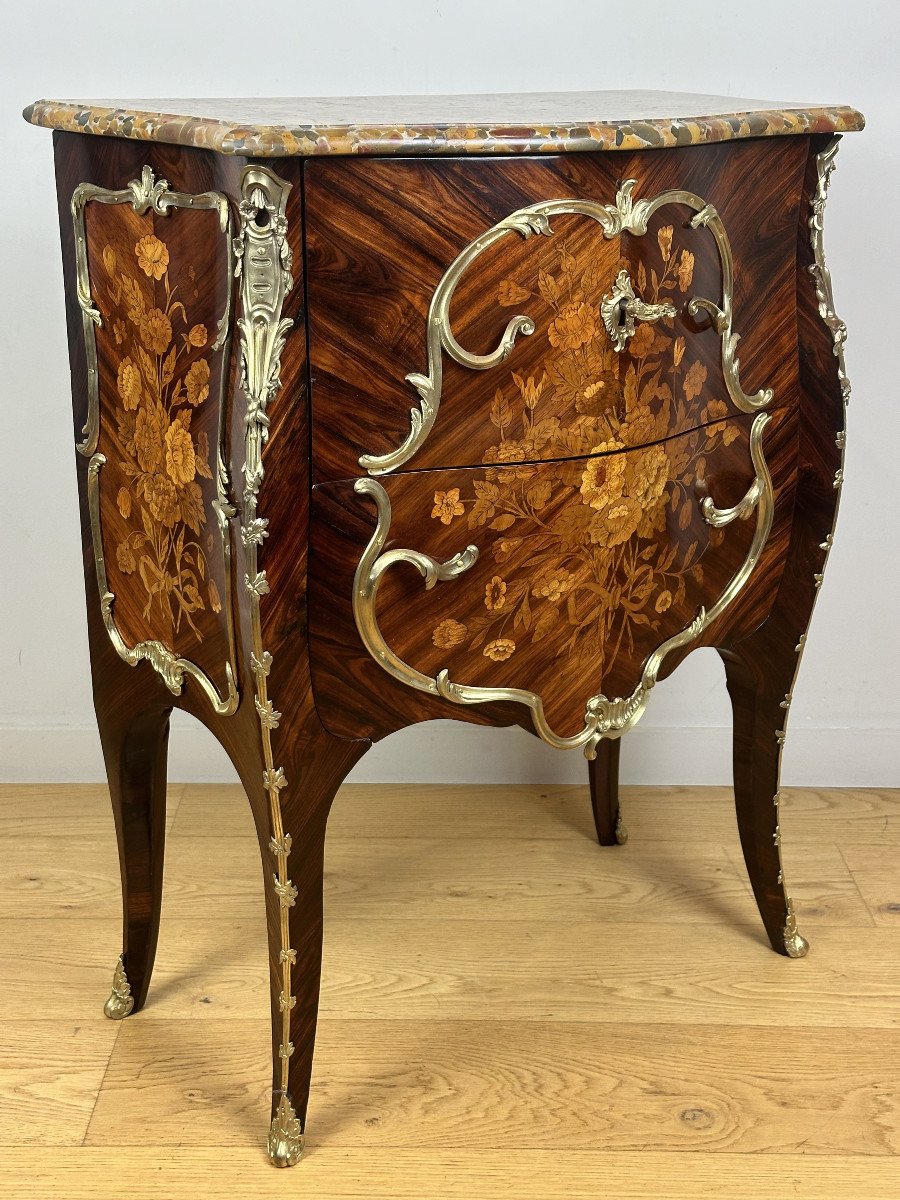 Delorme -Petite Commode Louis XV Estampillée Delorme Vers 1765