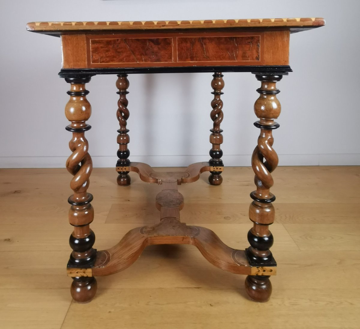 Table D’époque Louis XIV Marquetée. -photo-4