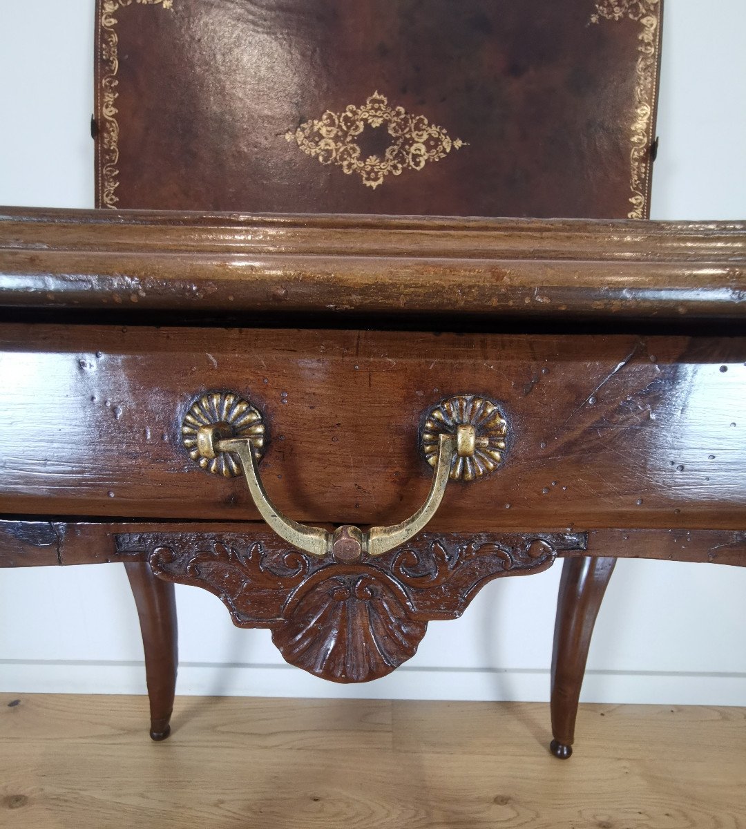 A Regence Walnut Table Early 18th Century,, Circa 1720.-photo-6