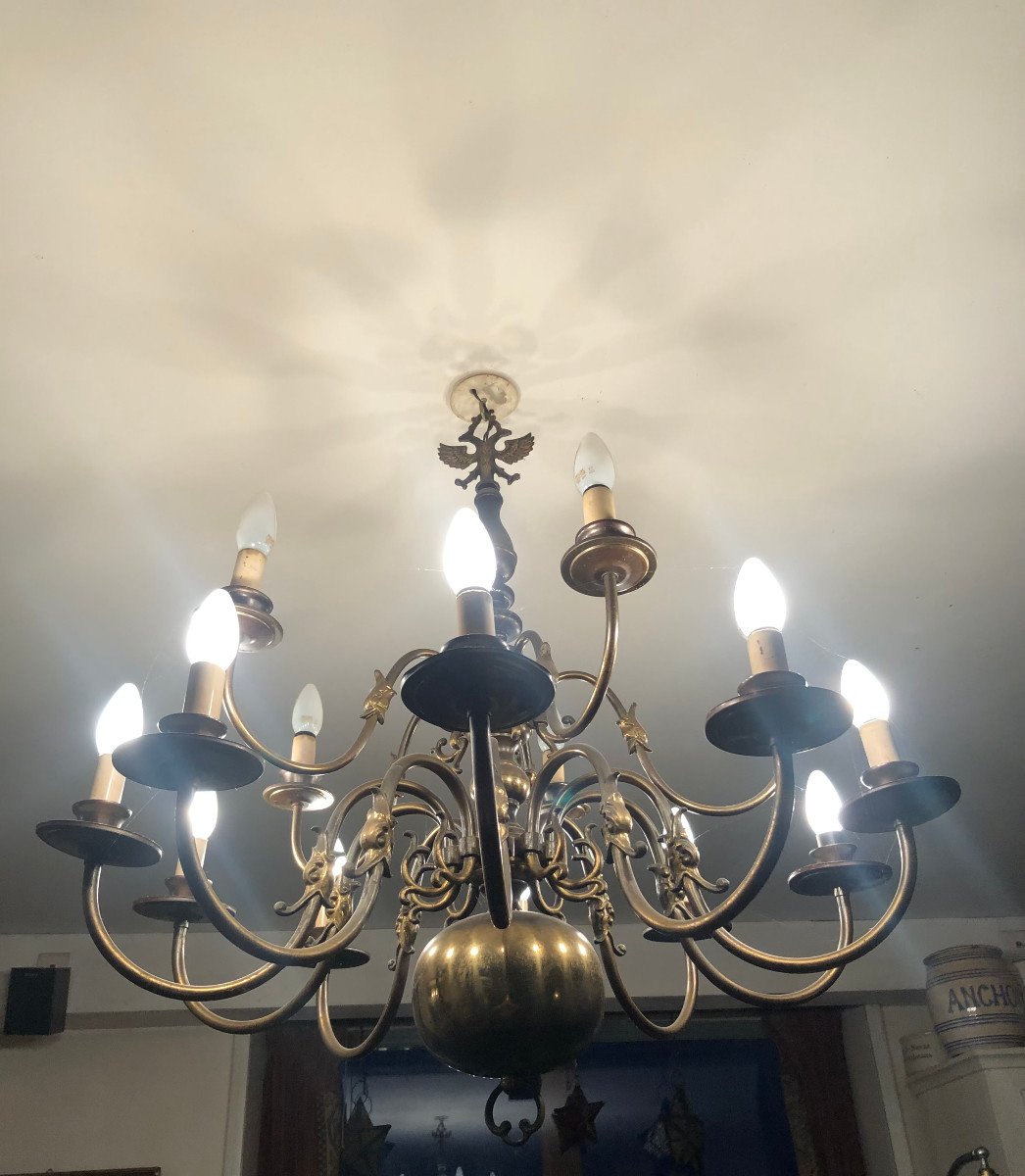 Beautiful And Large Chandelier In Patinated Brass With 15 Lights.-photo-1