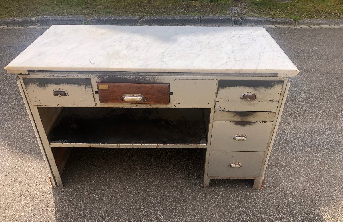 Old Bakery Counter Furniture.-photo-2