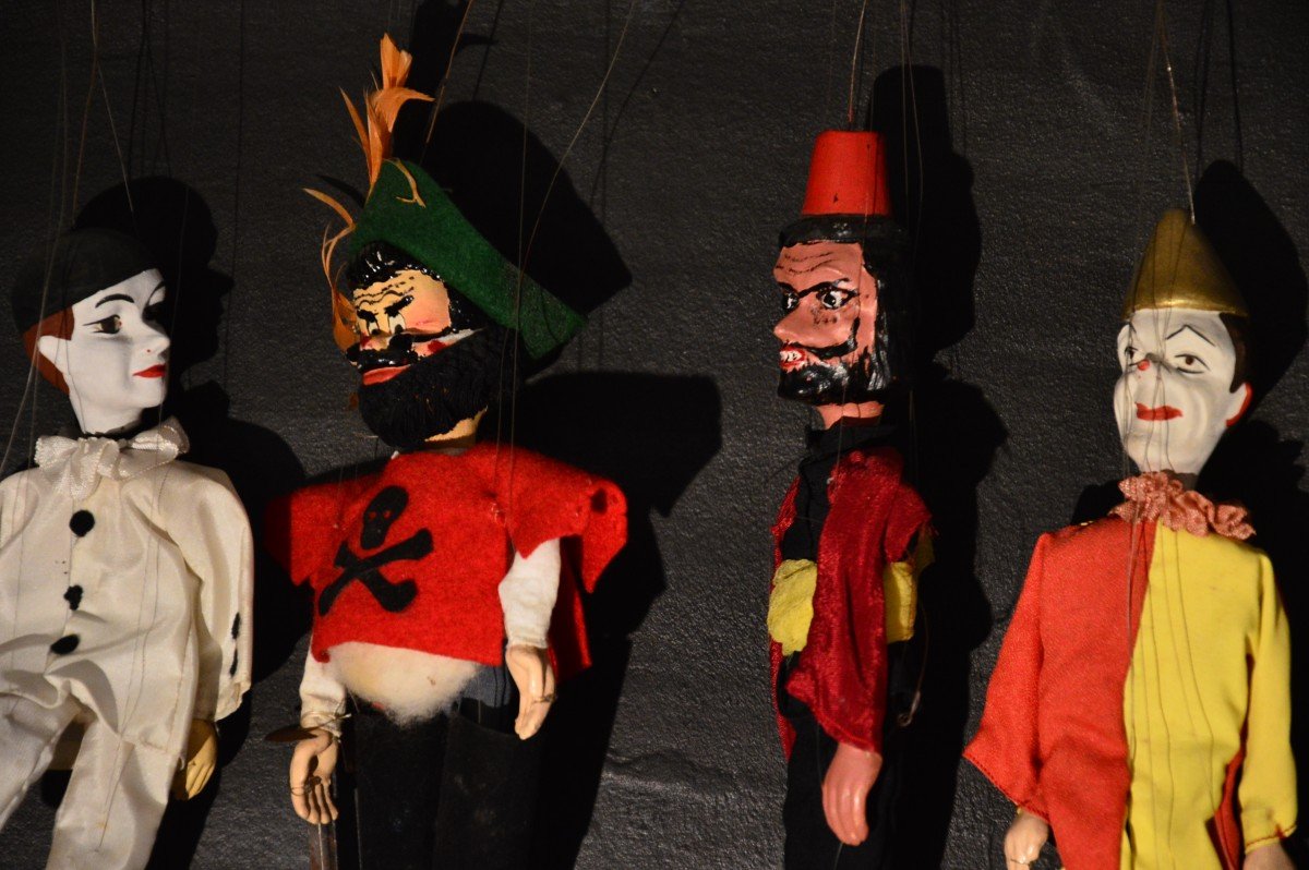 Old Puppets (3)-photo-2