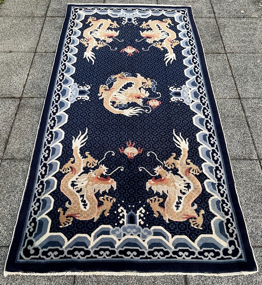 Chinese Rug Decorated With Dragons-photo-1