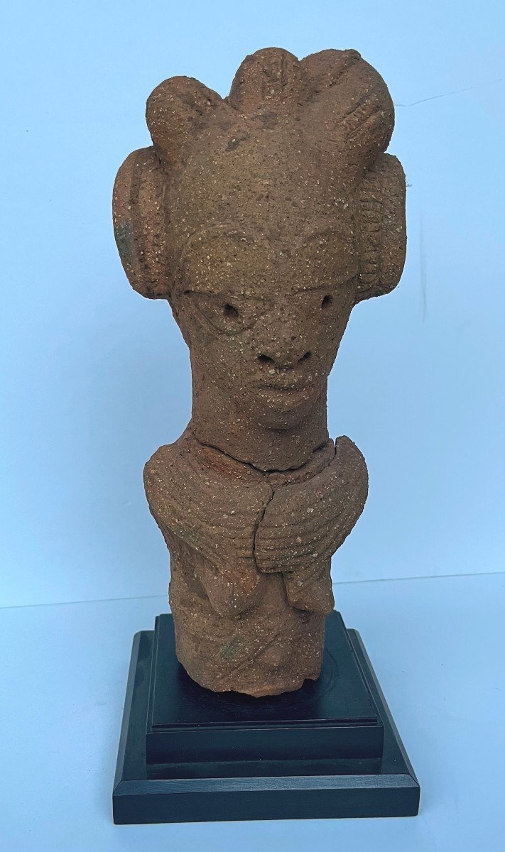 Nok Female Bust From Nigeria-photo-2